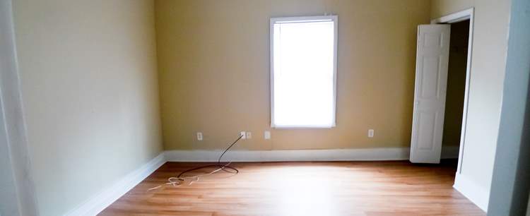 Empty room with a window